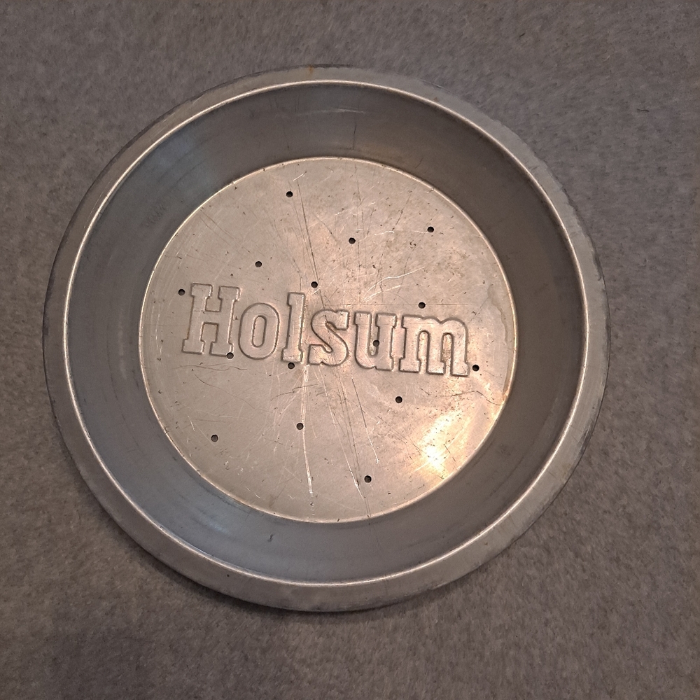 Vintage Holsum Tin Pie Plate Perforated 9"